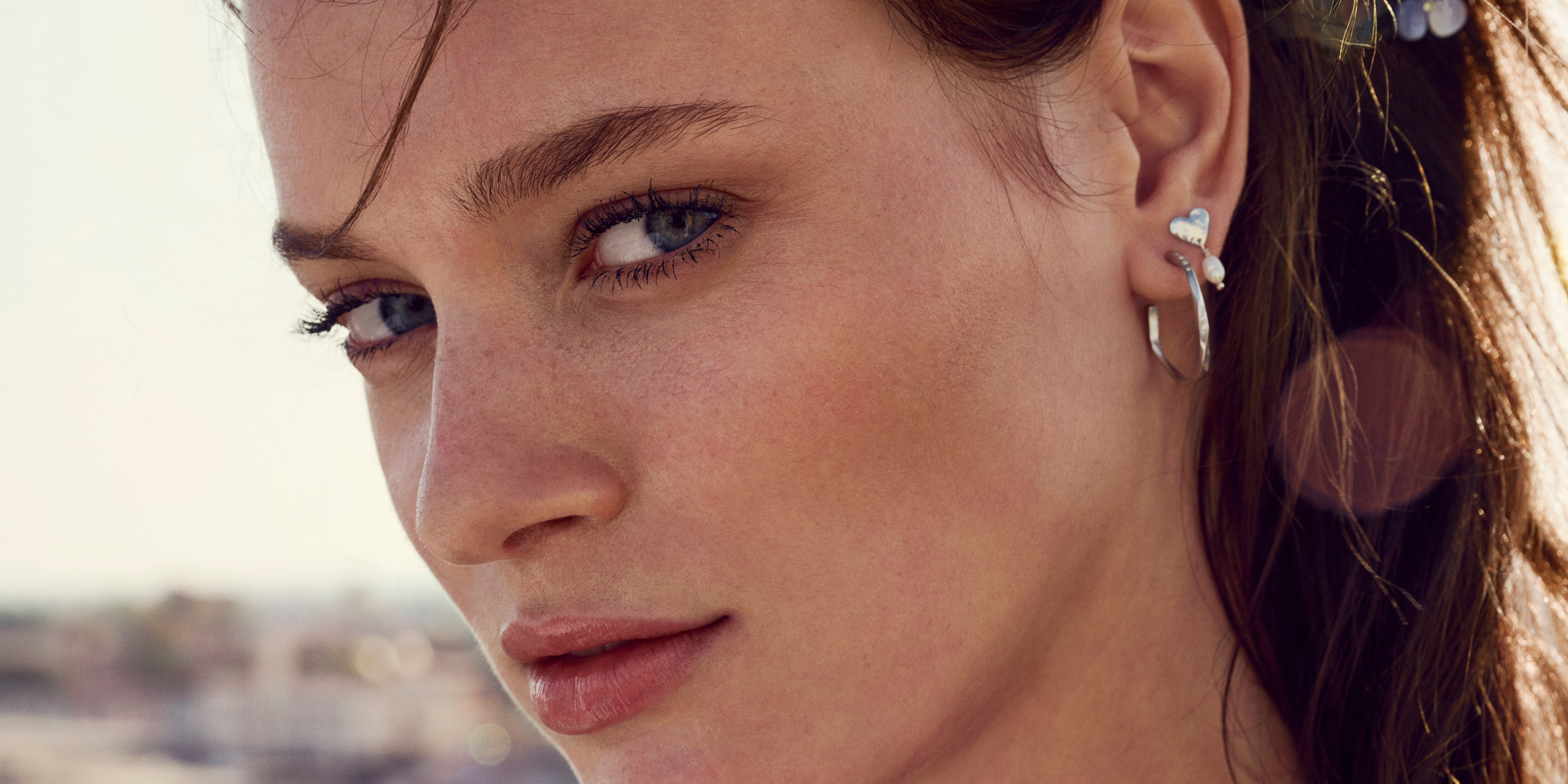 maanesten øreringe i sølv