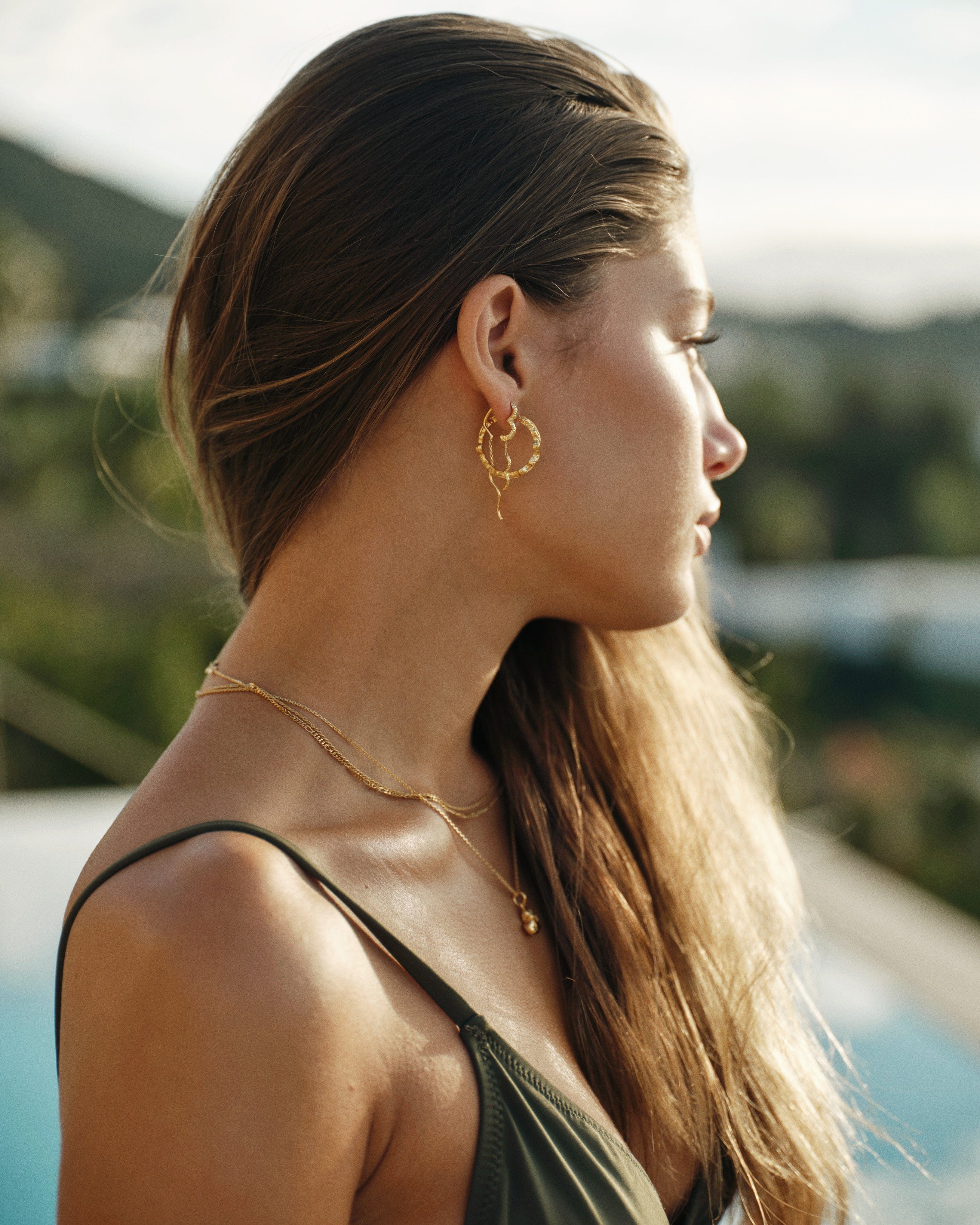 Camille Brinch Øreringe Wavy Sparkly heart ørekæder - forgyldt