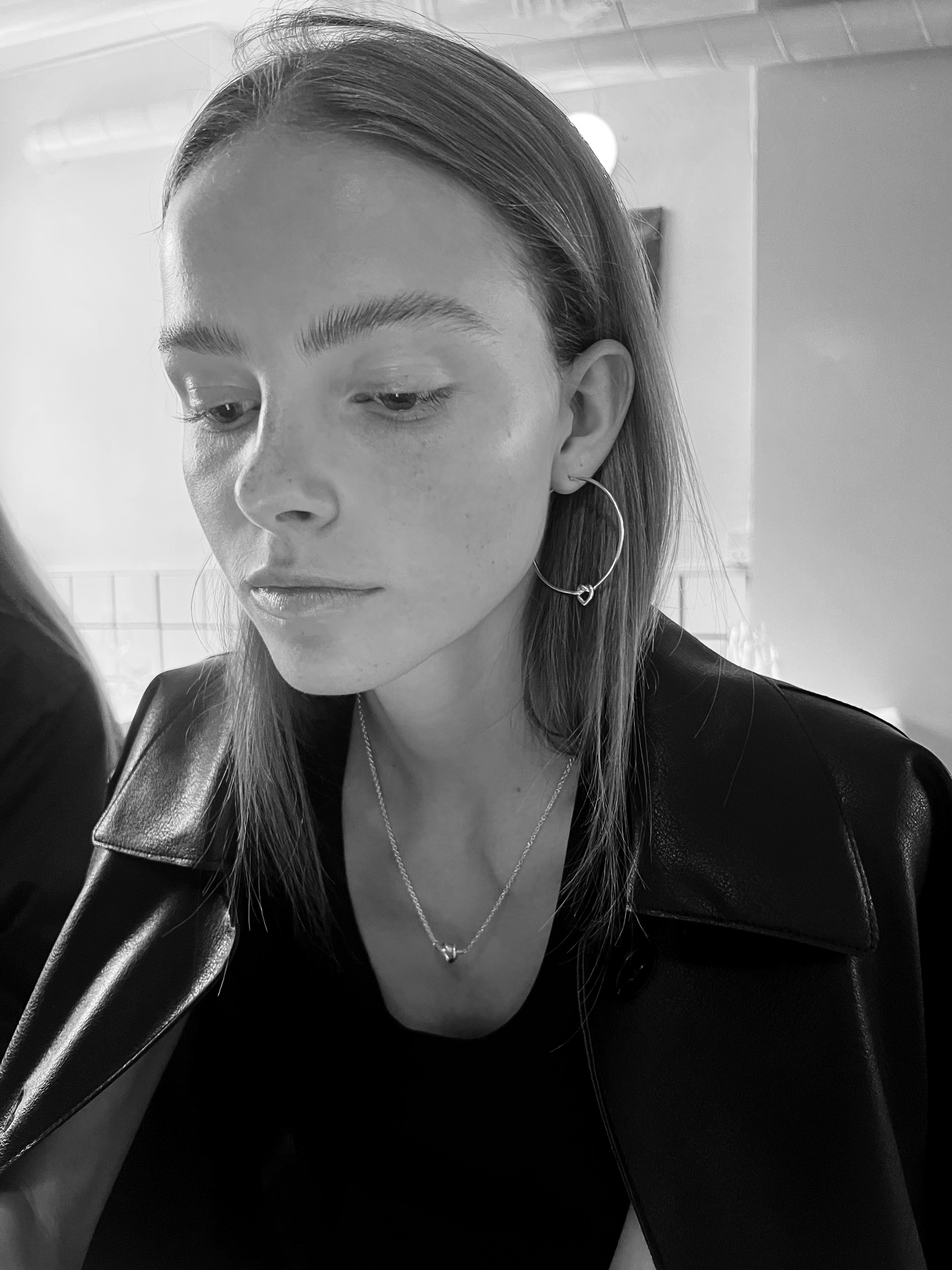 Jane Kønig Ørering Big Tied Heart Hoop - Forgyldt BTHH-AW25-G