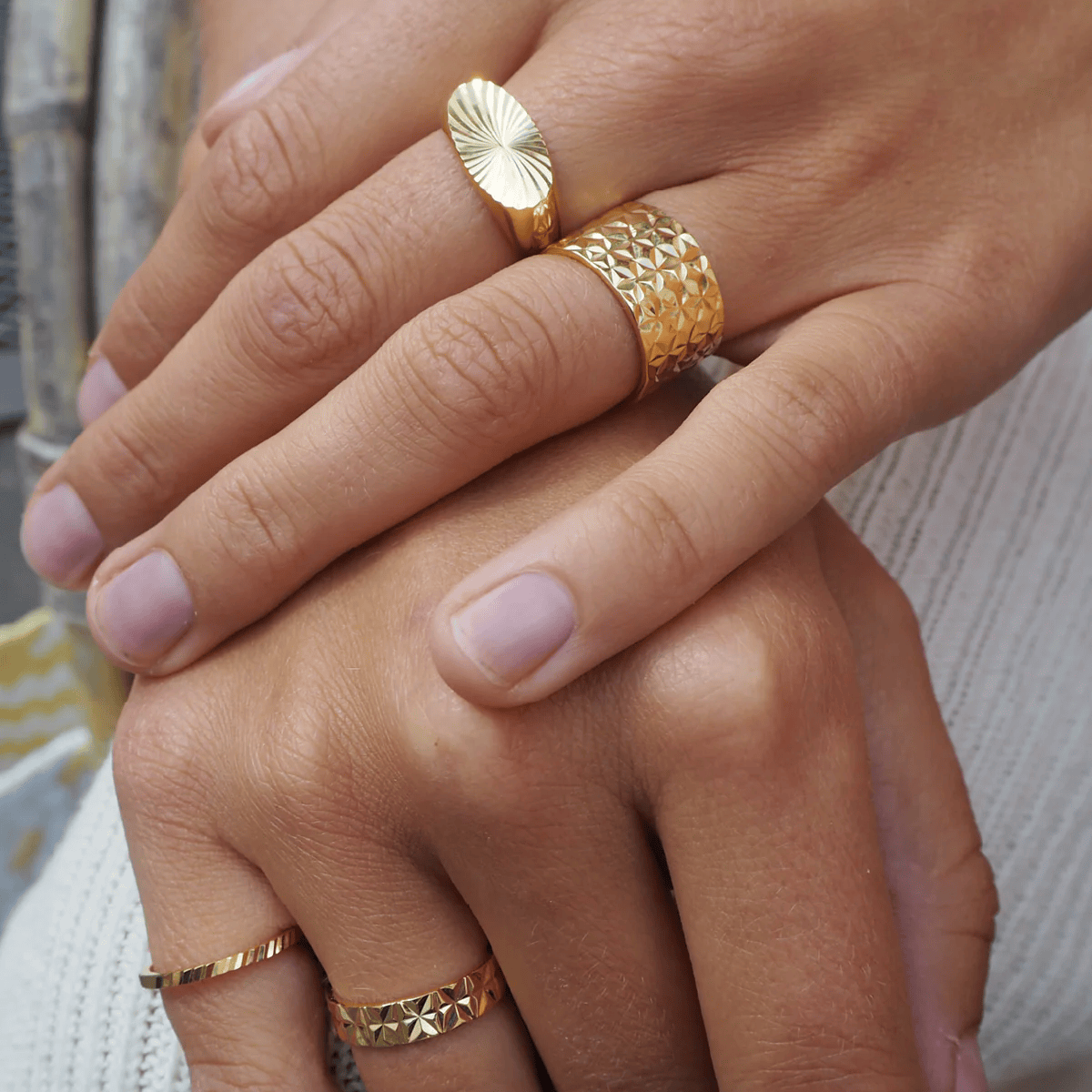 Jane Kønig Ringe Reflection Signet Ring - forgyldt