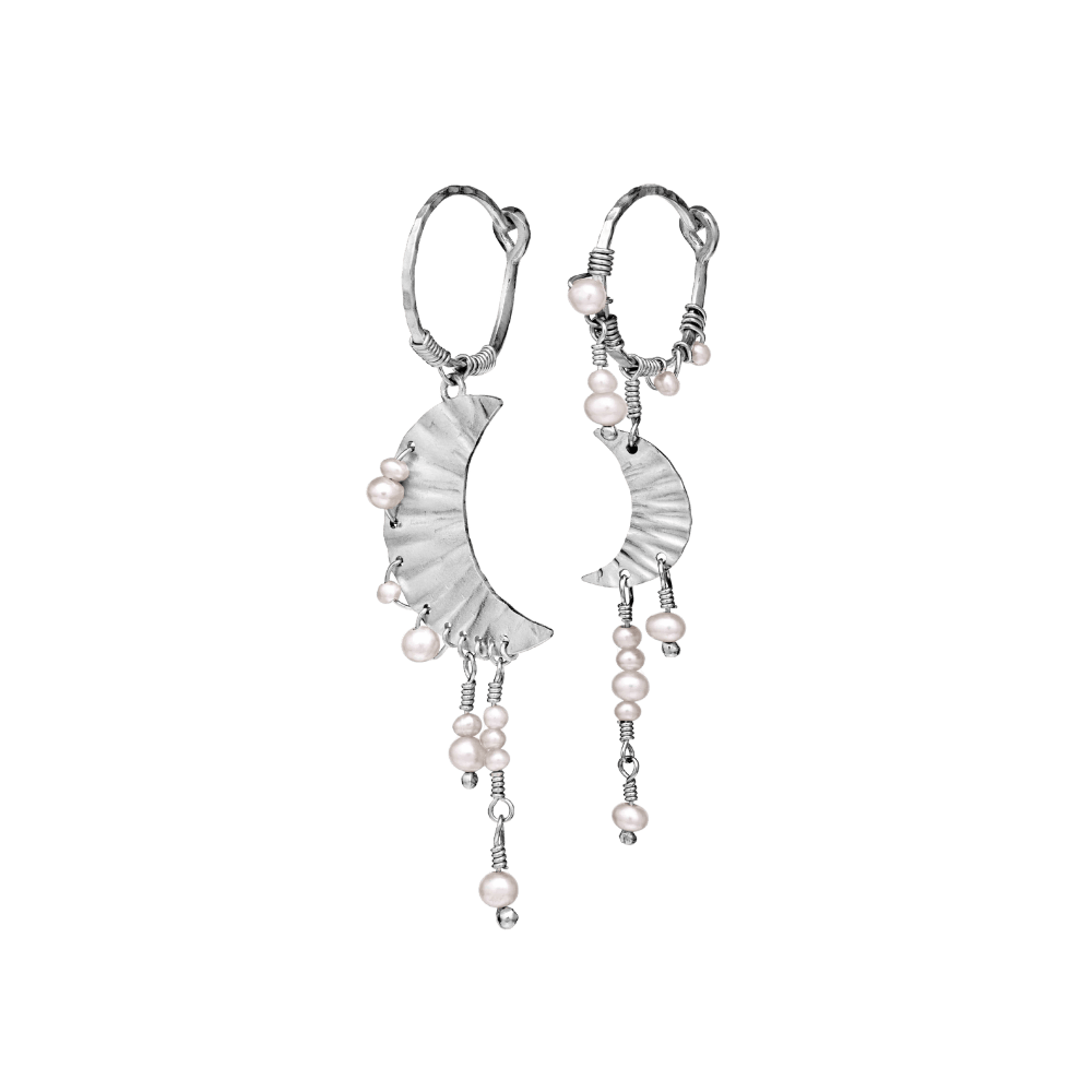 Maanesten Øreringe Esta øreringe med månevedhæng og perler - Sølv 9843c