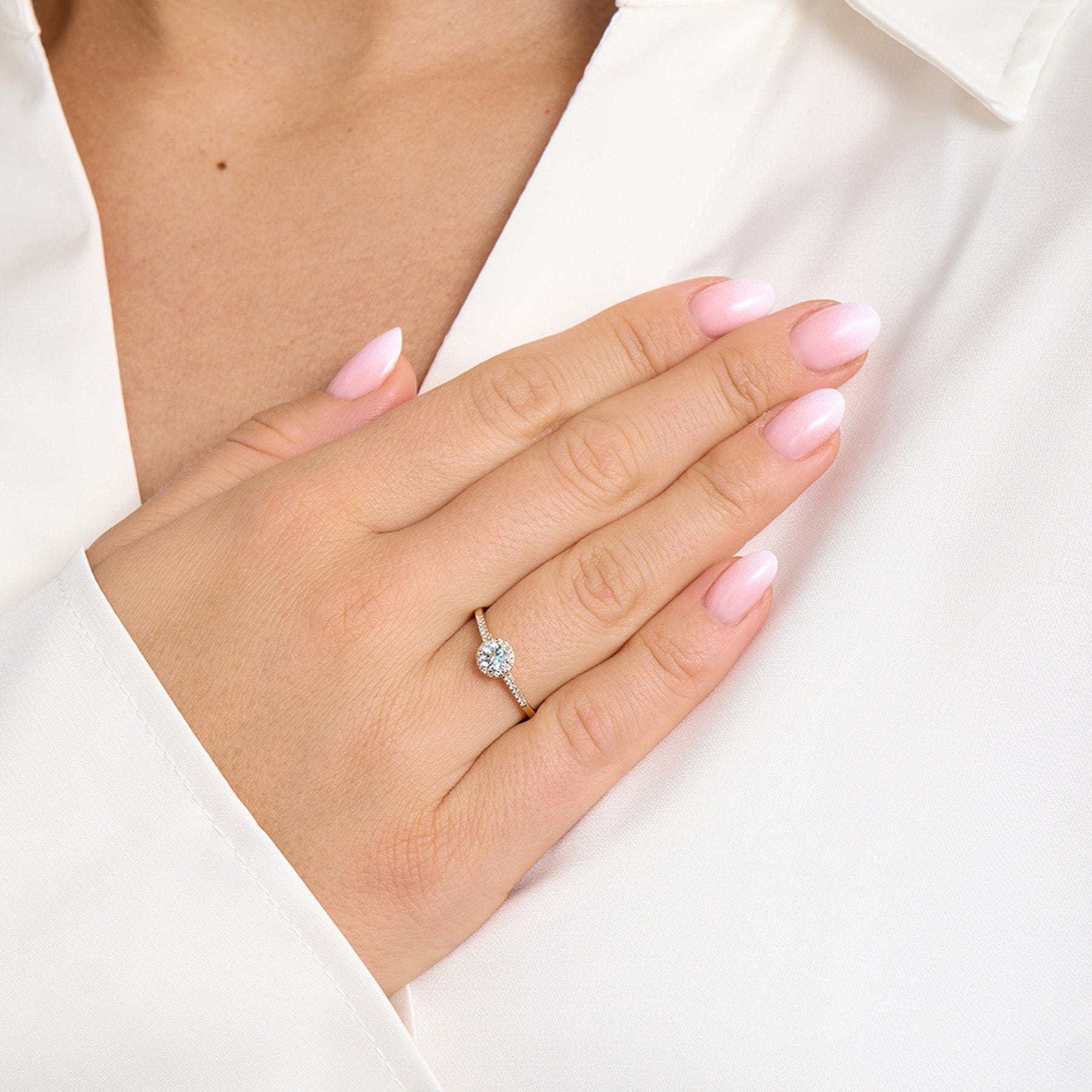 Mads Z Blush n' Blue ring med aquamarin og 0,08 ct. - 14 karat