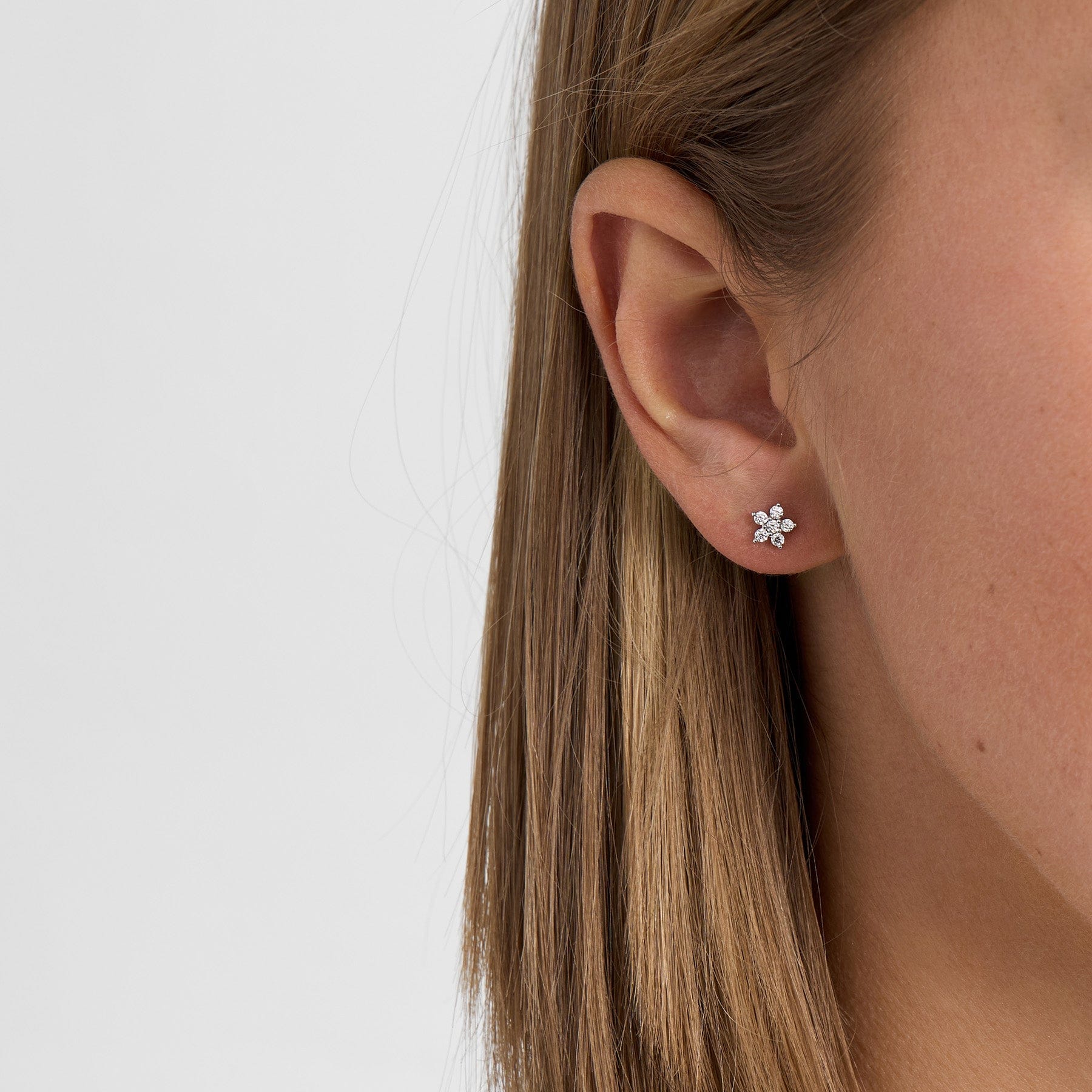 Mads Z Céleste store ørestikker - sølv 2117141