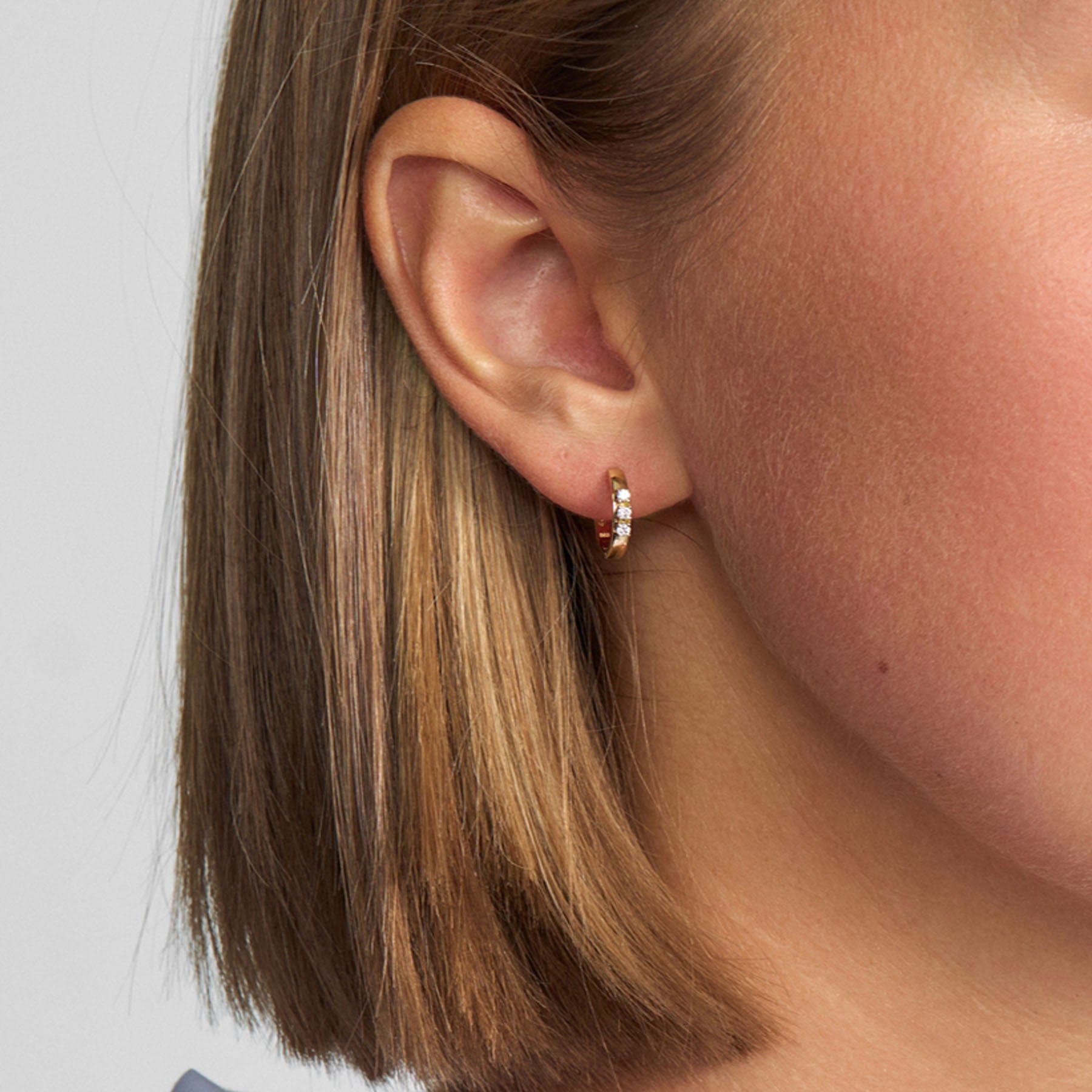 Mads Z Øreringe Crown Alliance øreringe med 6 x 0,02 ct. diamanter - 14 Karat 1511843