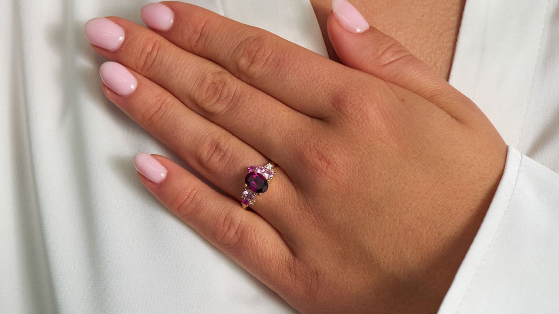 Mads Z Ringe Four Seasons Autumn ring med granat og rubin - 14 Karat