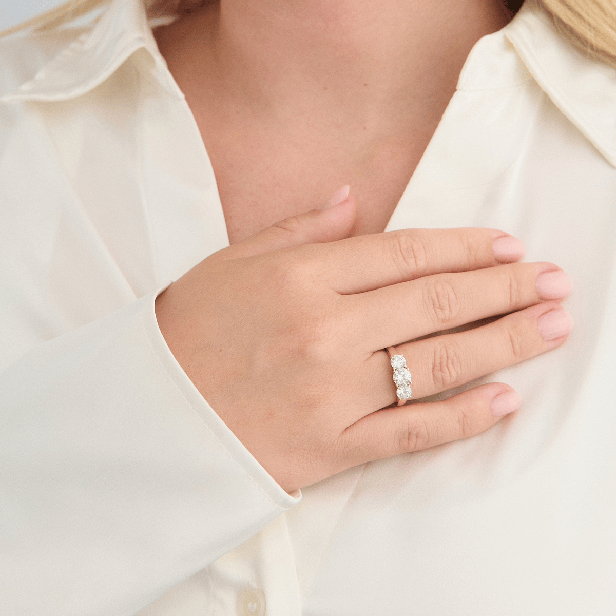 Mads Z Ringe Solis Trio ring med zirkoner - 8 karat guld