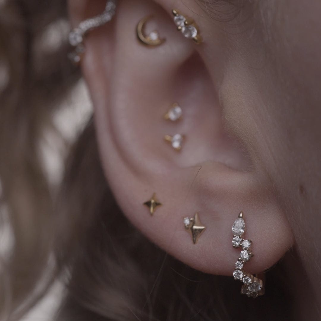 Maria Black Øreringe Concrete Sky huggie ørering med labgrown diamanter - 14 karat guld