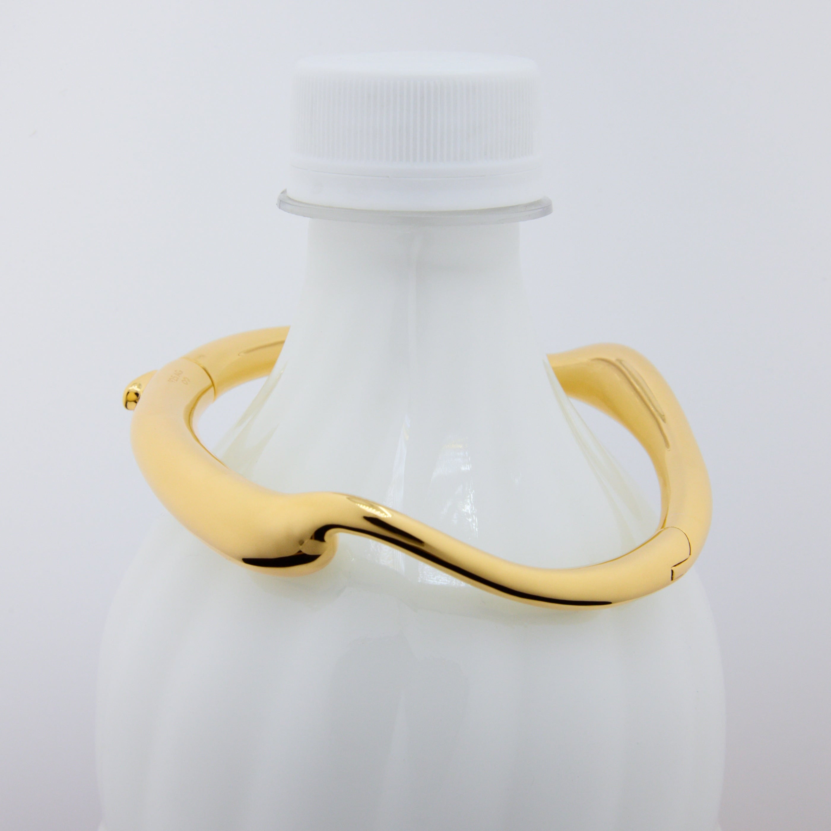 Maria Black Armbånd Splash Bangle - forgyldt 400300YG