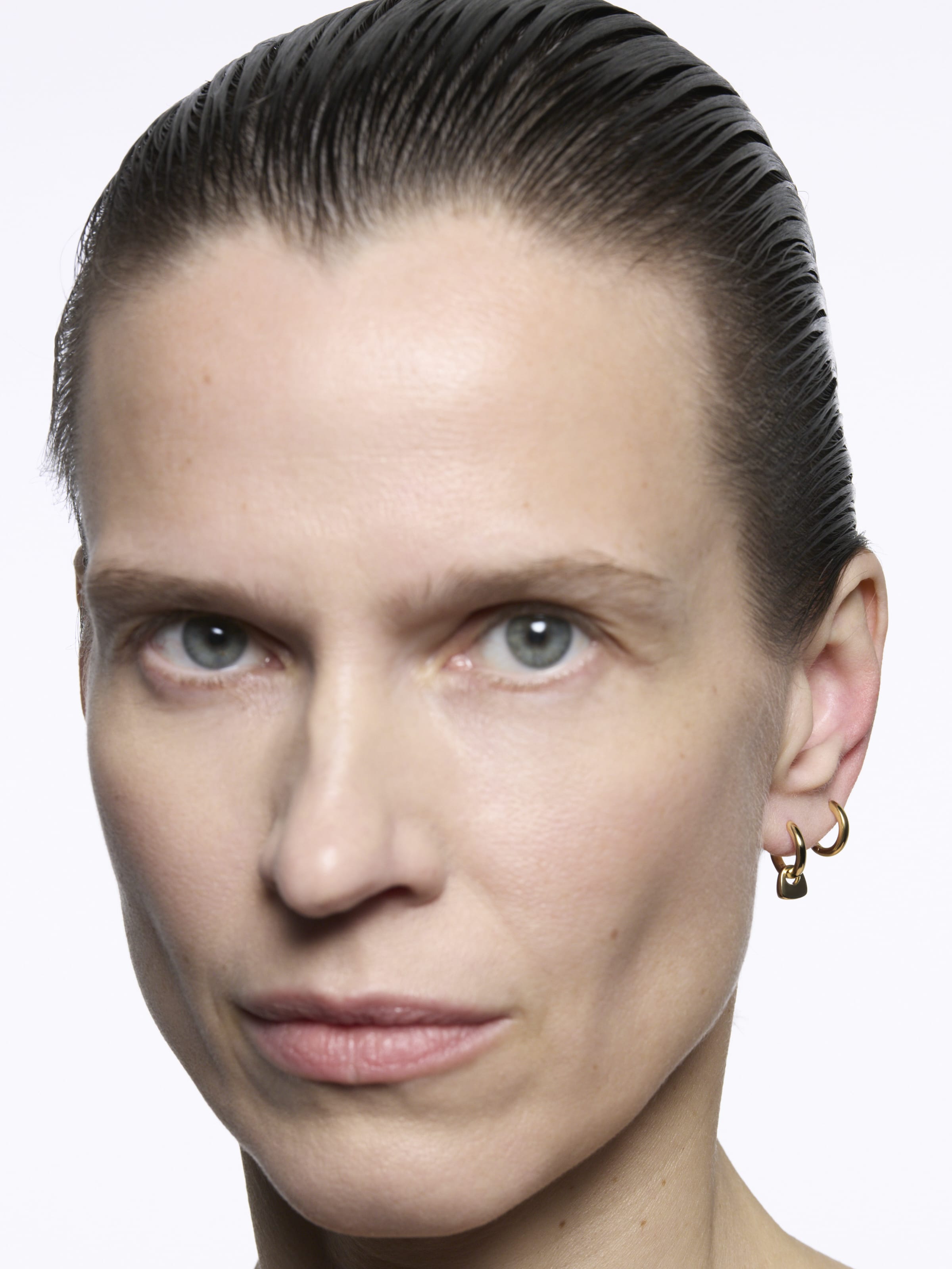 Maria Black Øreringe Tote Mini Huggie - Forgyldt