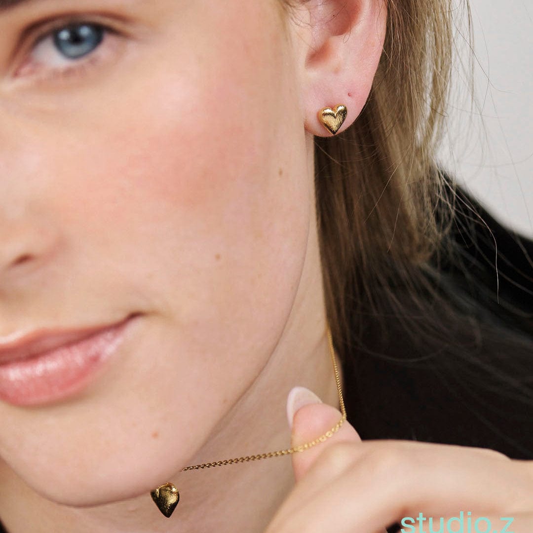 Studio Z Øreringe Beloved hjerte ørestikker - forgyldt 7210866