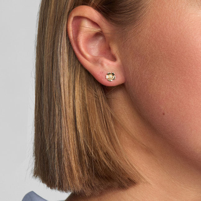 Fleur ørestikker small med 4 diamanter - 14 karat guld