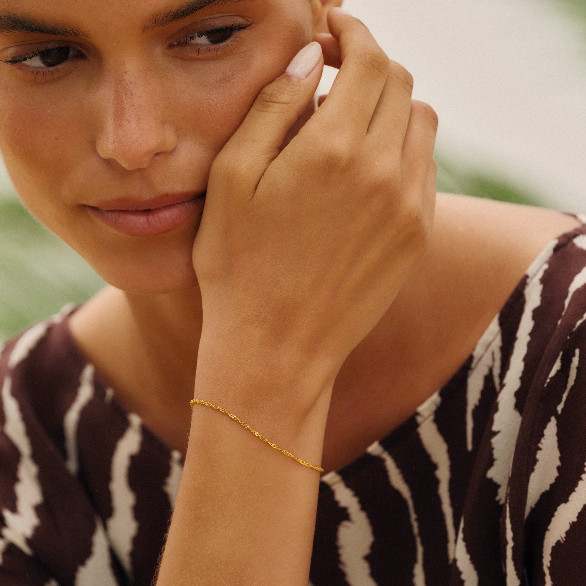Small Zebra armbånd - forgyldt