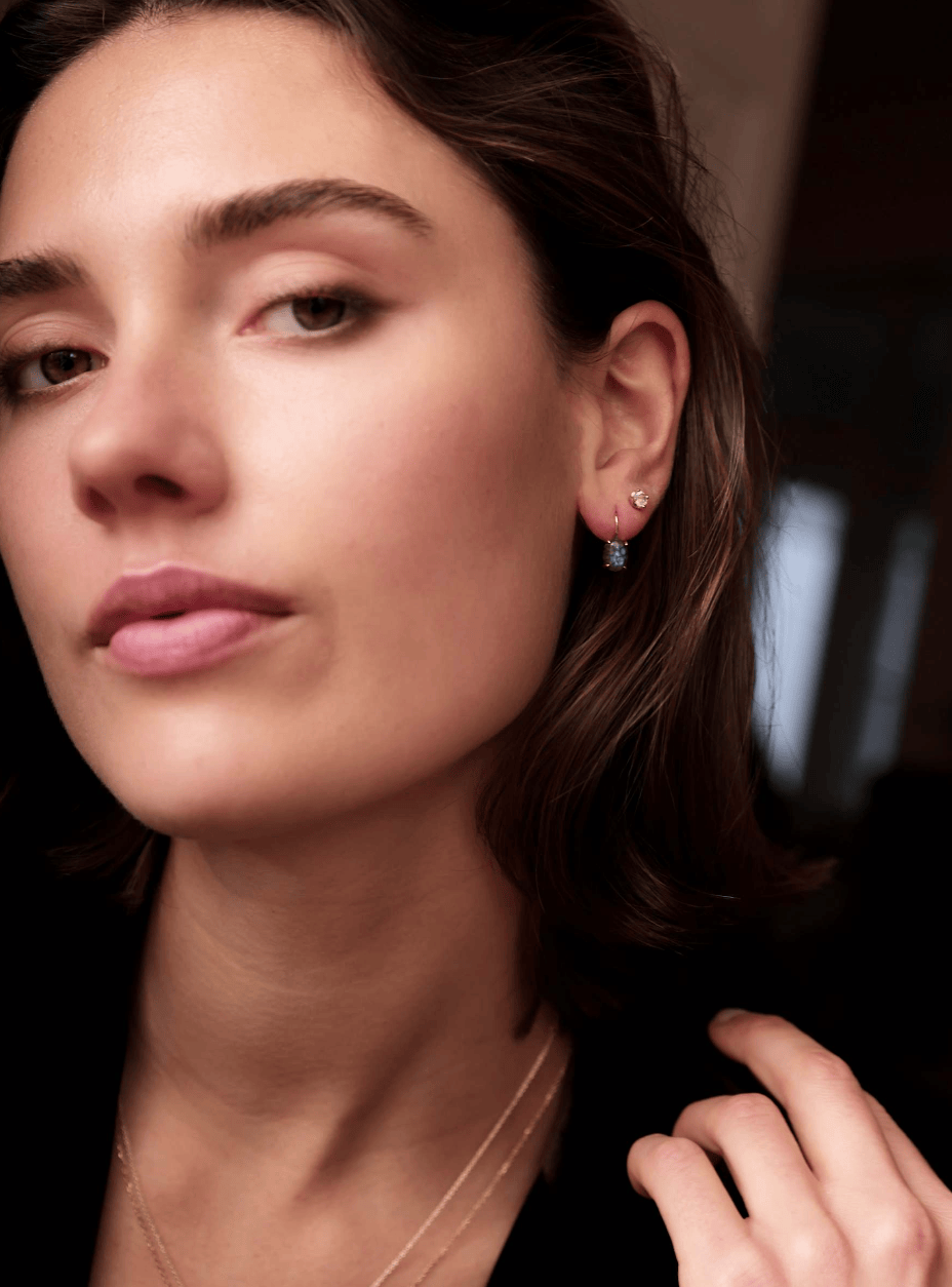 Carré Tournure øreringe med labradorit - 10 karat TH 4535 LB