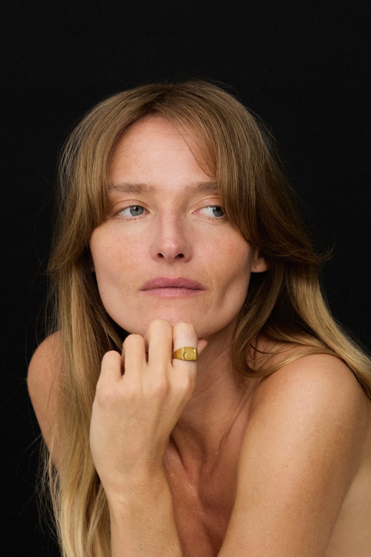 Jane Kønig Ringe Half Moon 2.0 Signet Ring - forgyldt stål