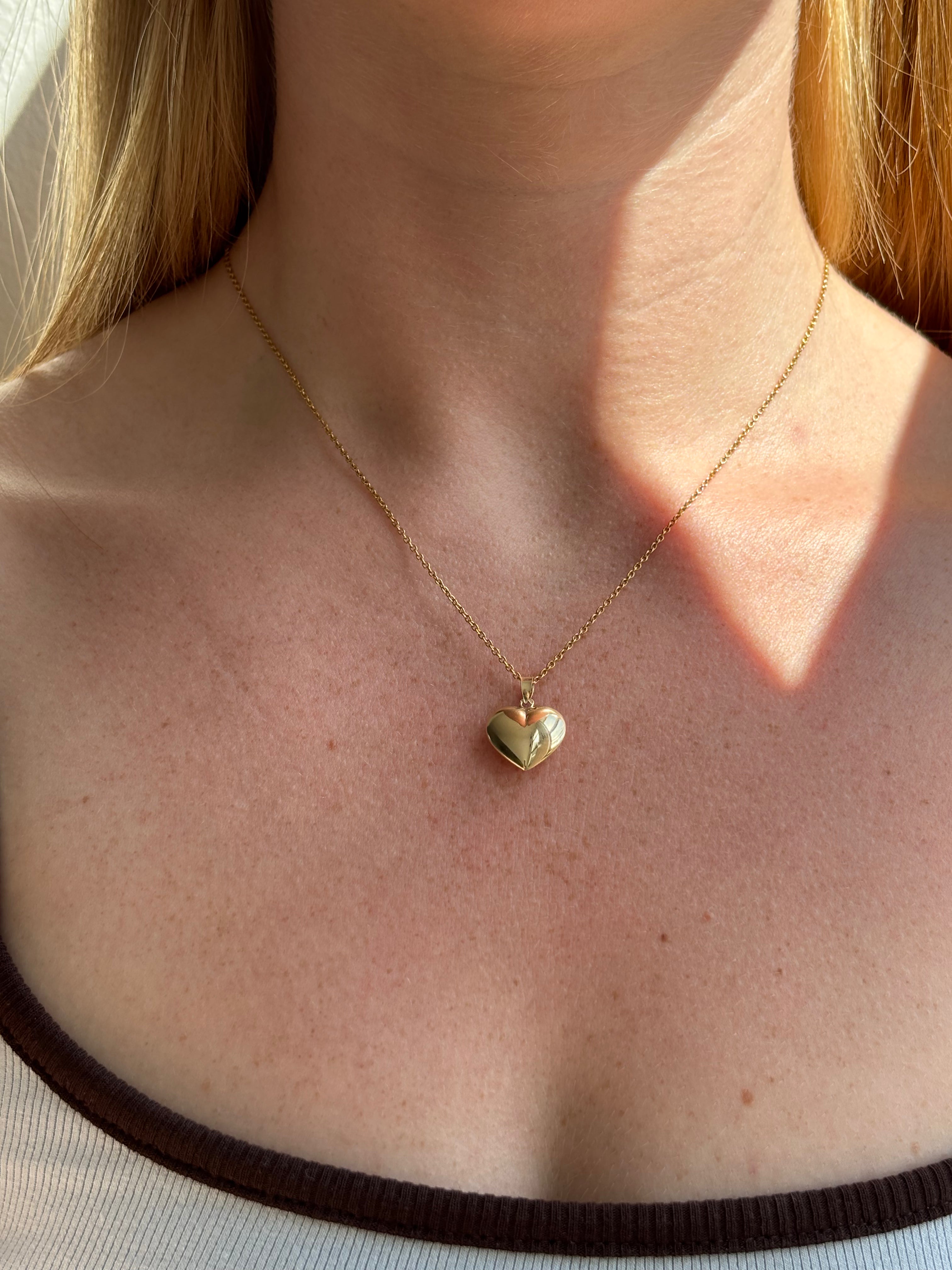 jwlry essentials Vedhæng Hjertevedhæng large 13 mm - 14 karat guld 8530532