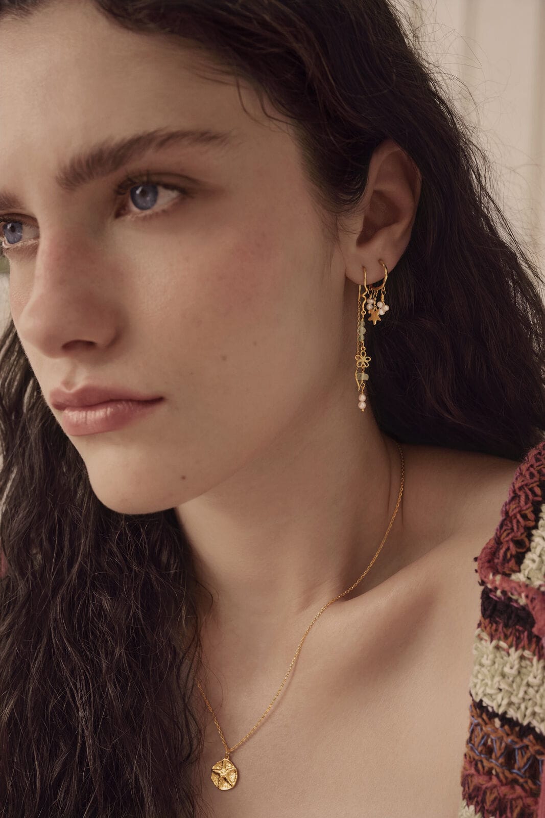 Maanesten Alfrida øreringe - forgyldt 10084a