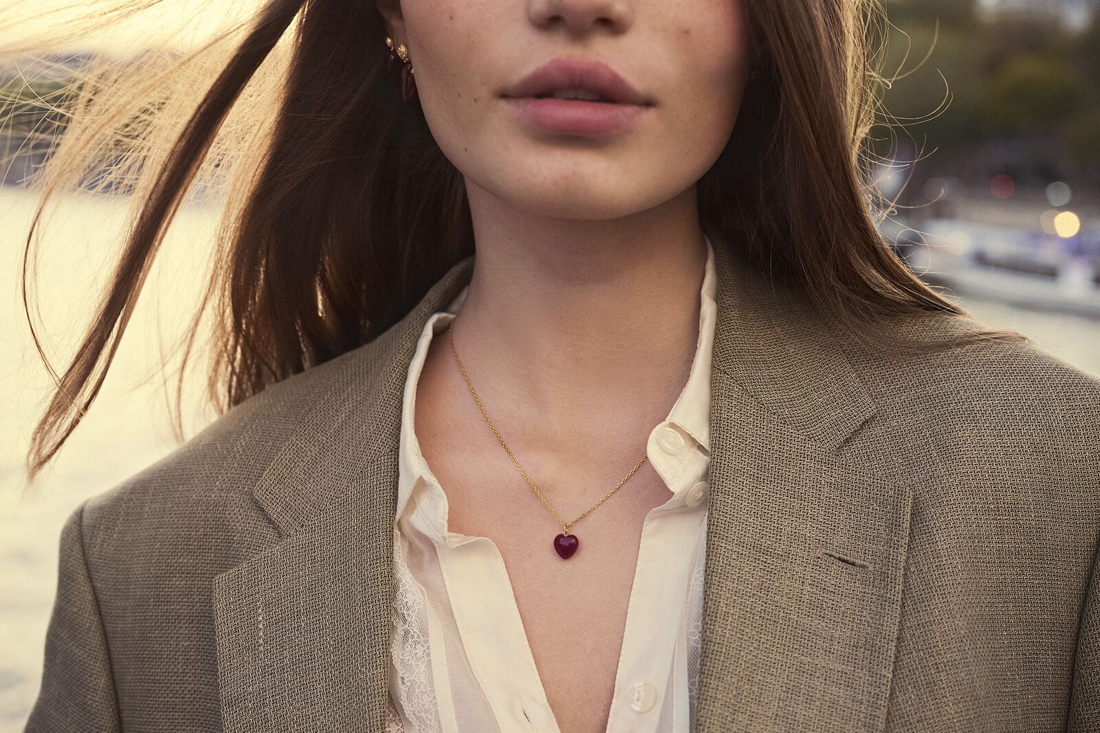 Maanesten Halskæder Esma Heart - forgyldt 2846A