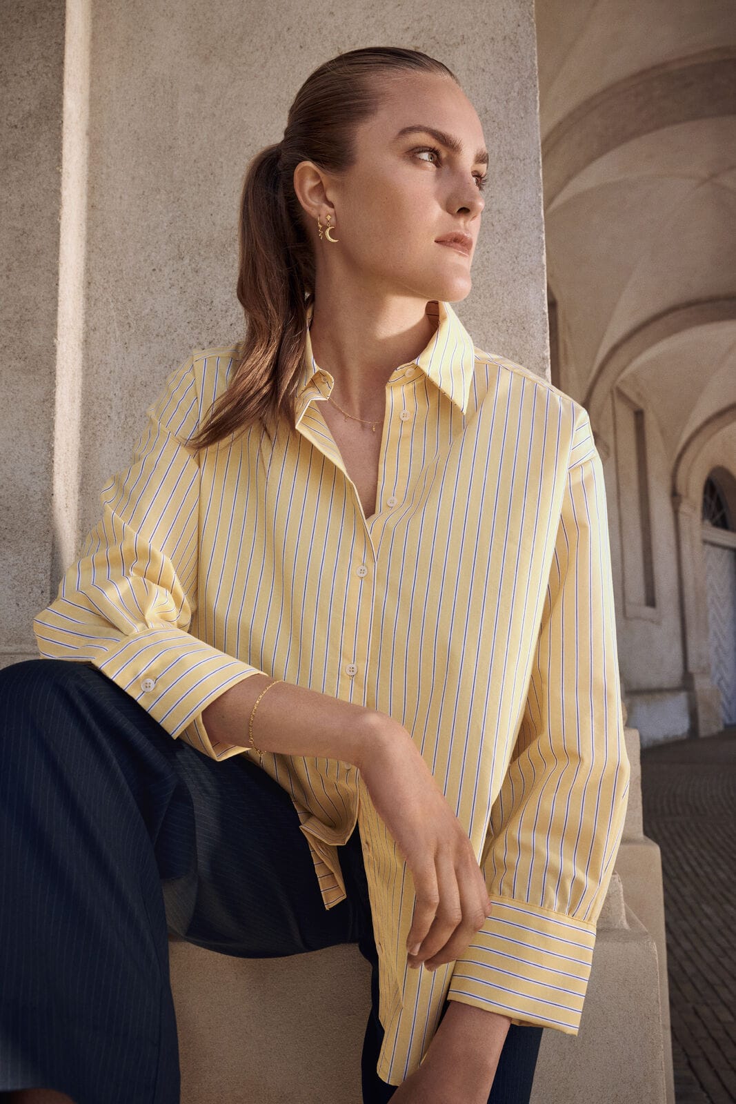 Maanesten Øreringe Nyla øreringe med sten og perle - Forgyldt 9667a