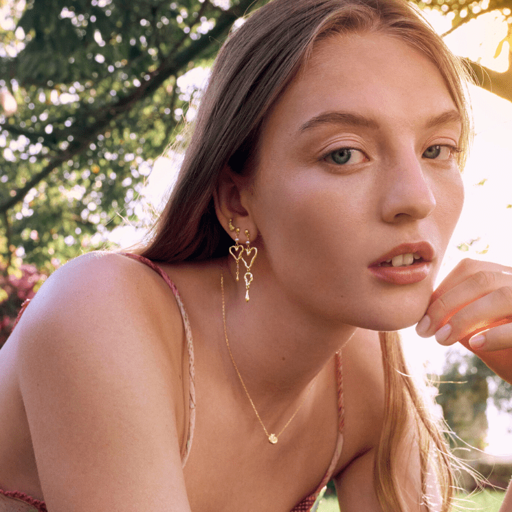 Maanesten Øreringe Sabi Petit øreringe med perle og sten - Forgyldt 9992a