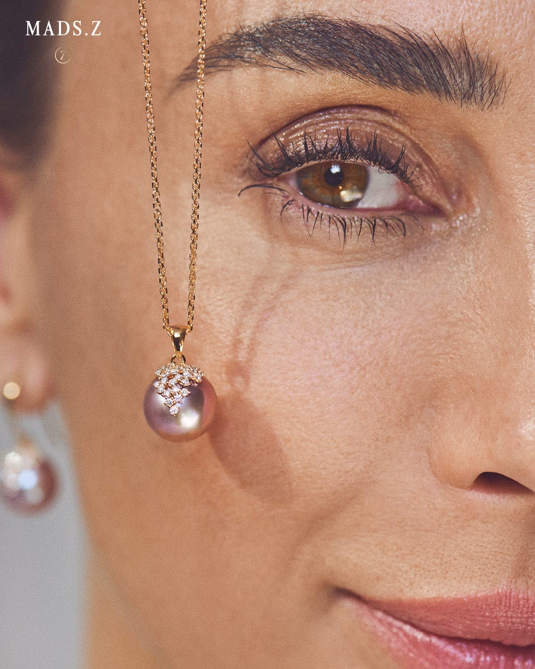 Mads Z Øreringe Chloé øreringe med diamanter og kulturperle - 14K 1513025