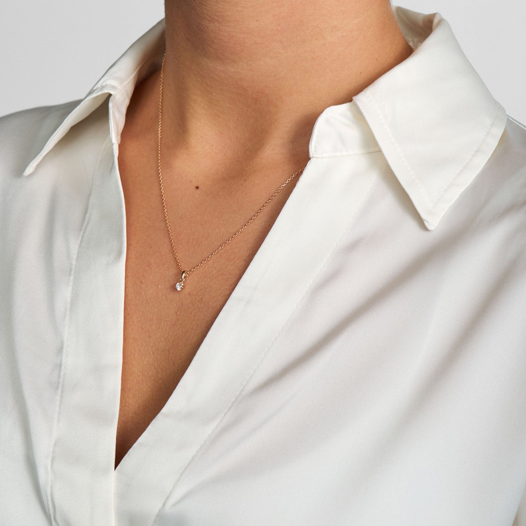 Mads Z Halskæder Crown vedhæng med 0,09 ct. diamant - 14 Karat 1531609