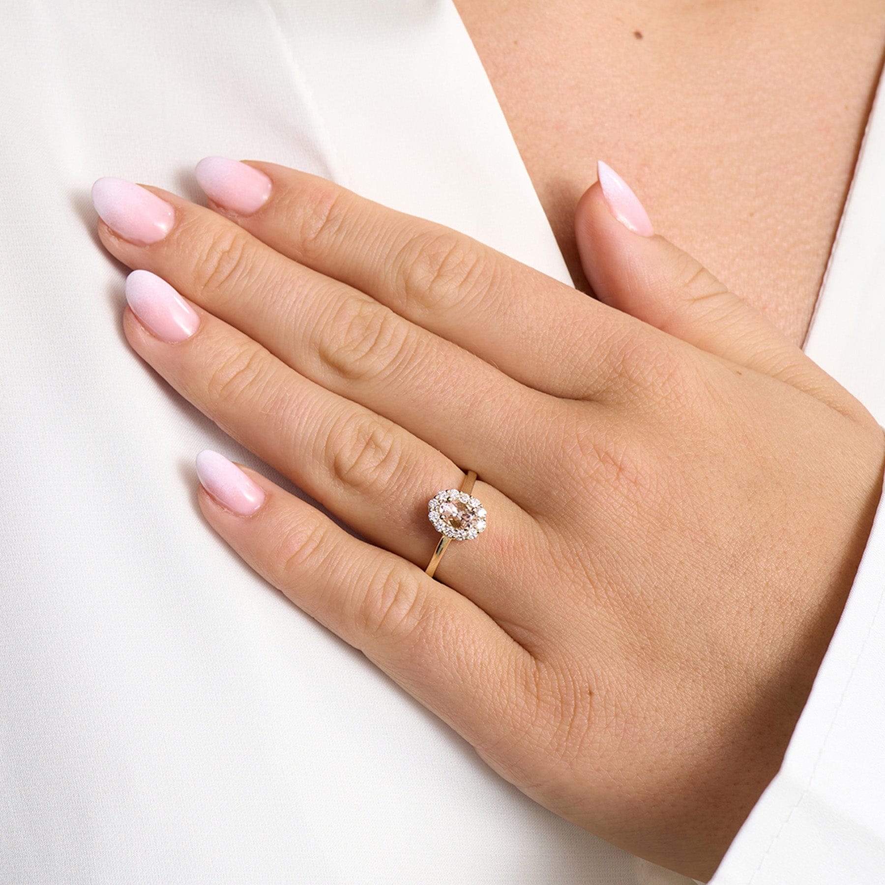 Mads Z Pastello Elegante ring med morganit og 0,25 ct. - 14 karat