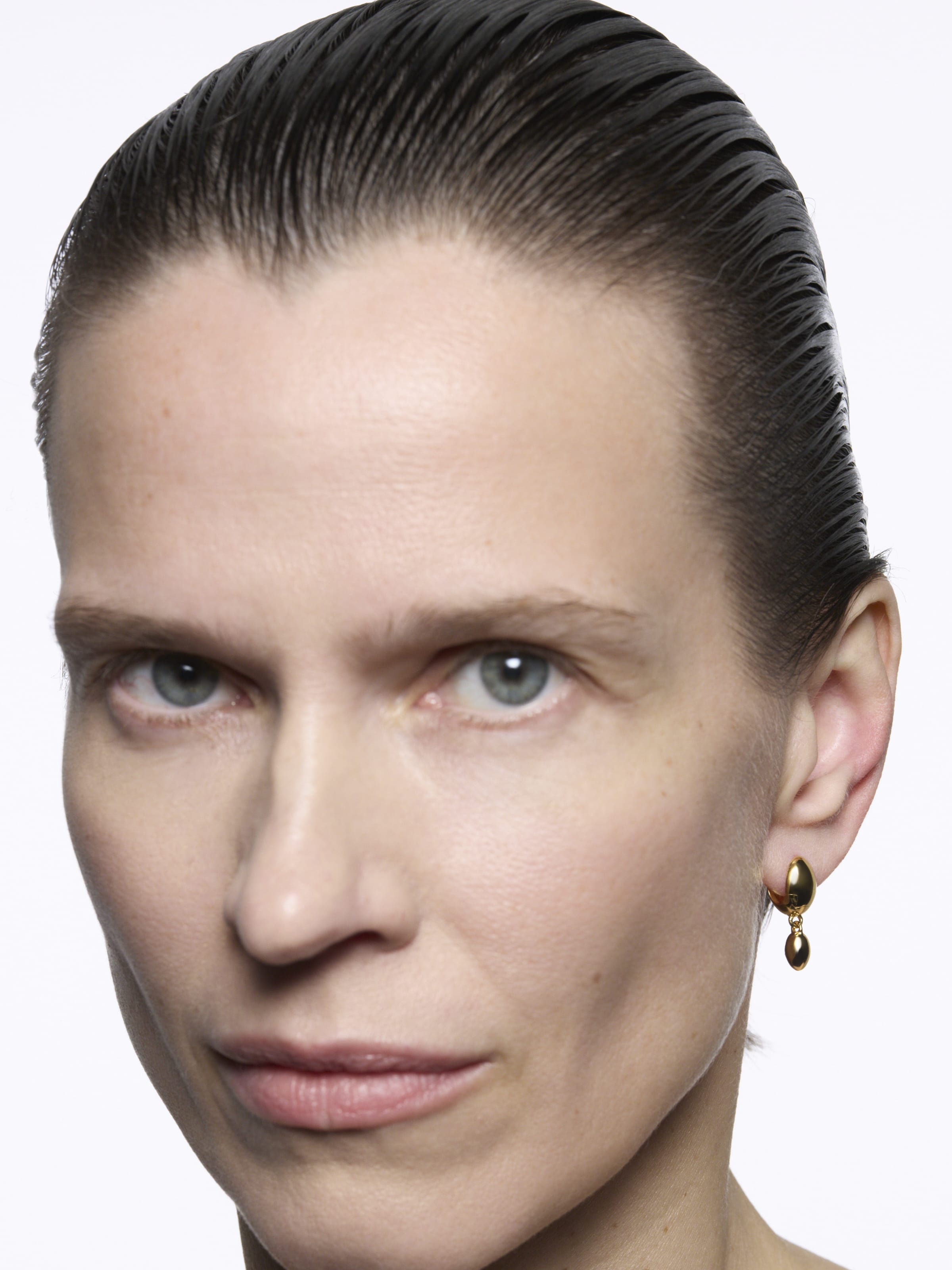 Maria Black Øreringe Finney Drop Huggie - Forgyldt