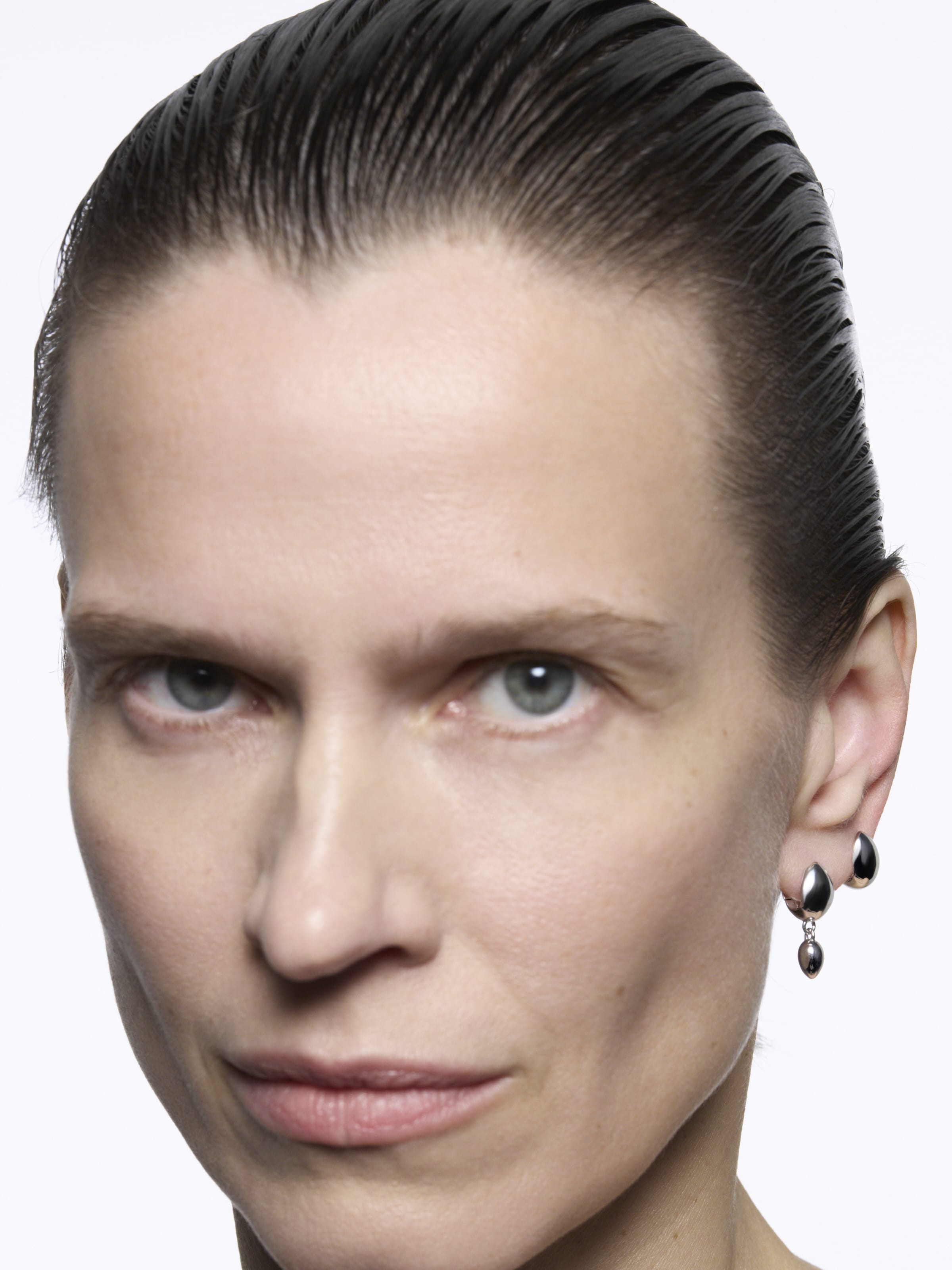 Maria Black Øreringe Finney Drop Huggie - Sølv