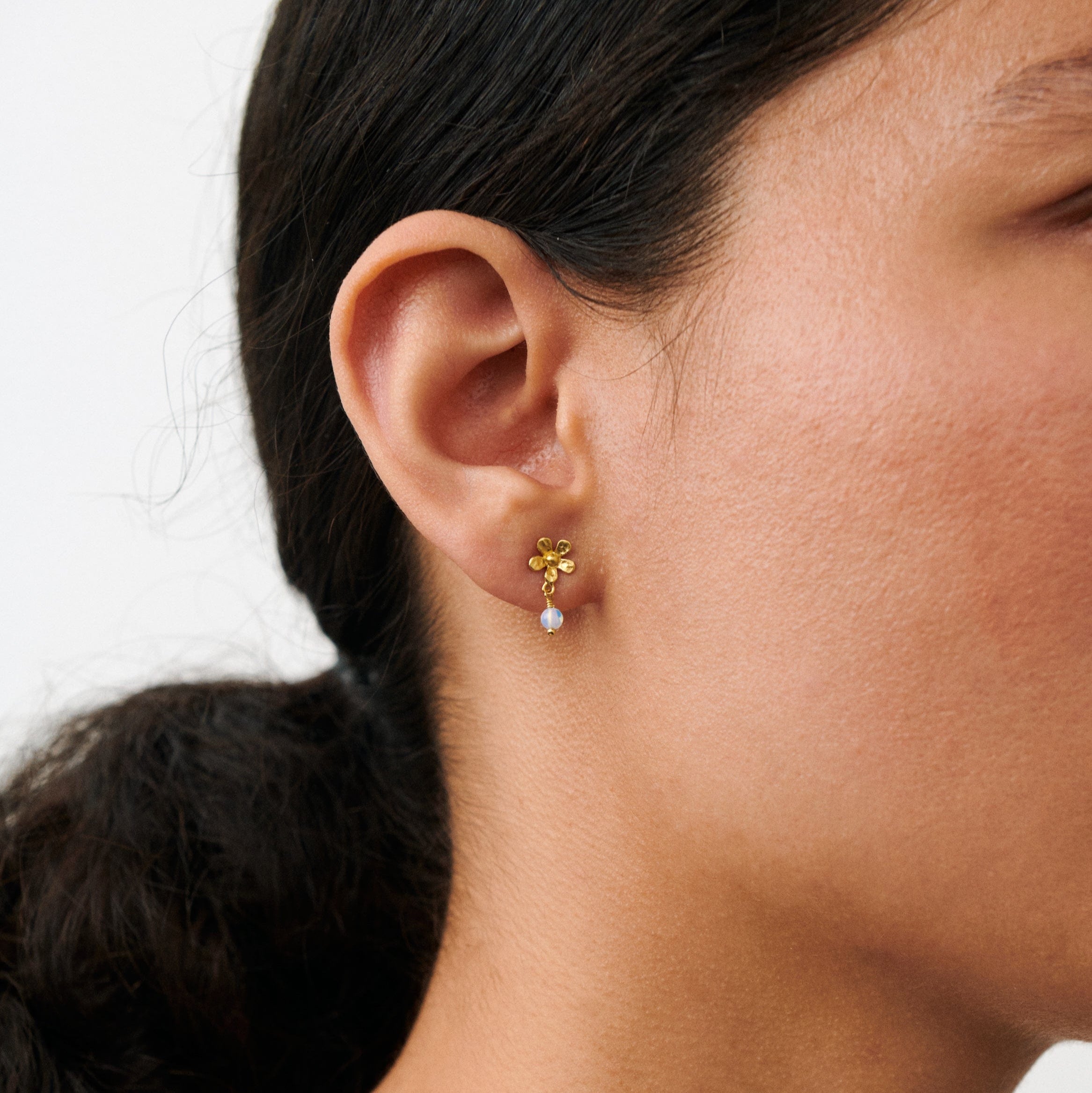 Pernille Corydon Øreringe Moonstone Poppy ørestikkers - sølv e-370-s