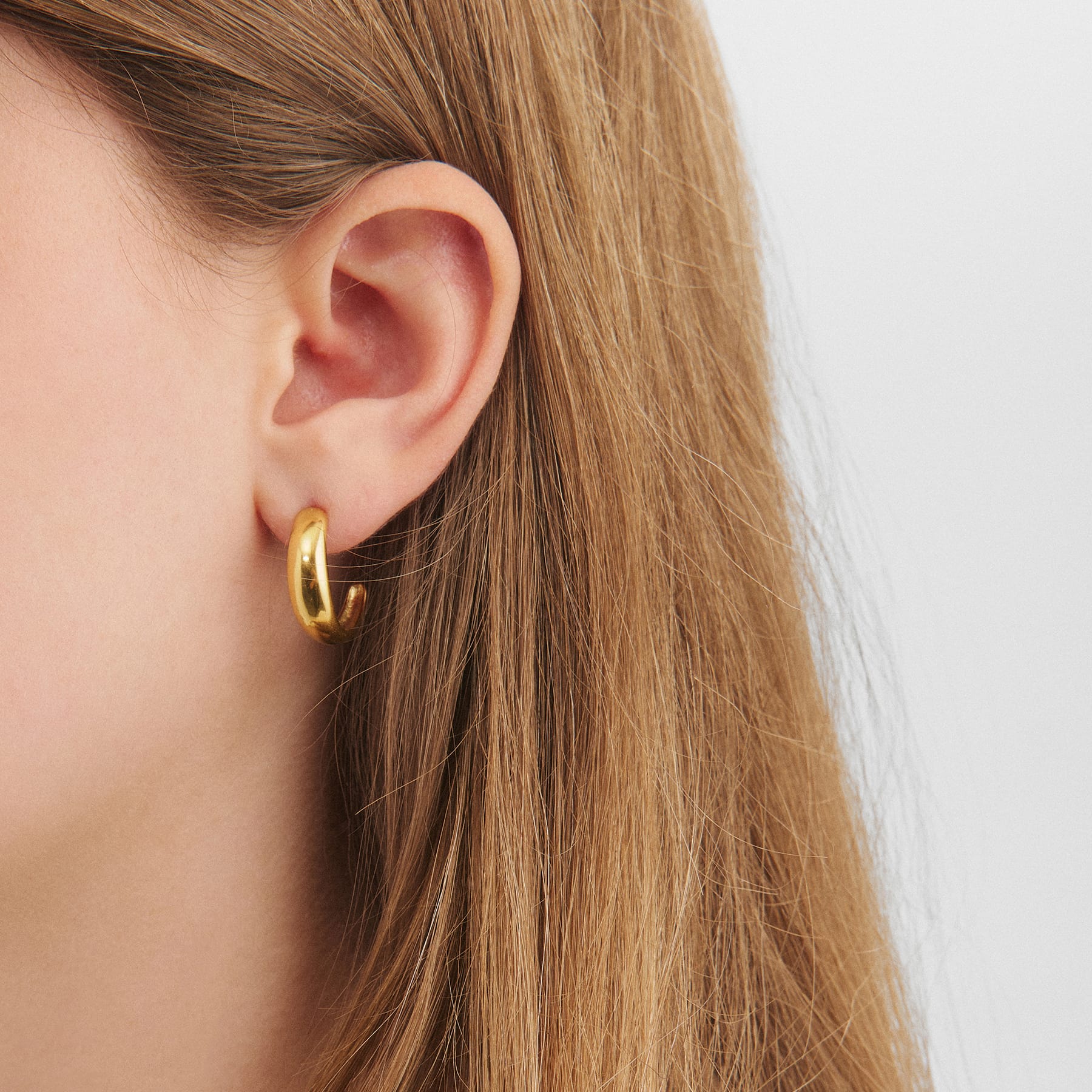 Studio Z Øreringe Hannah chunky hoops små - forgyldt stål 7710024