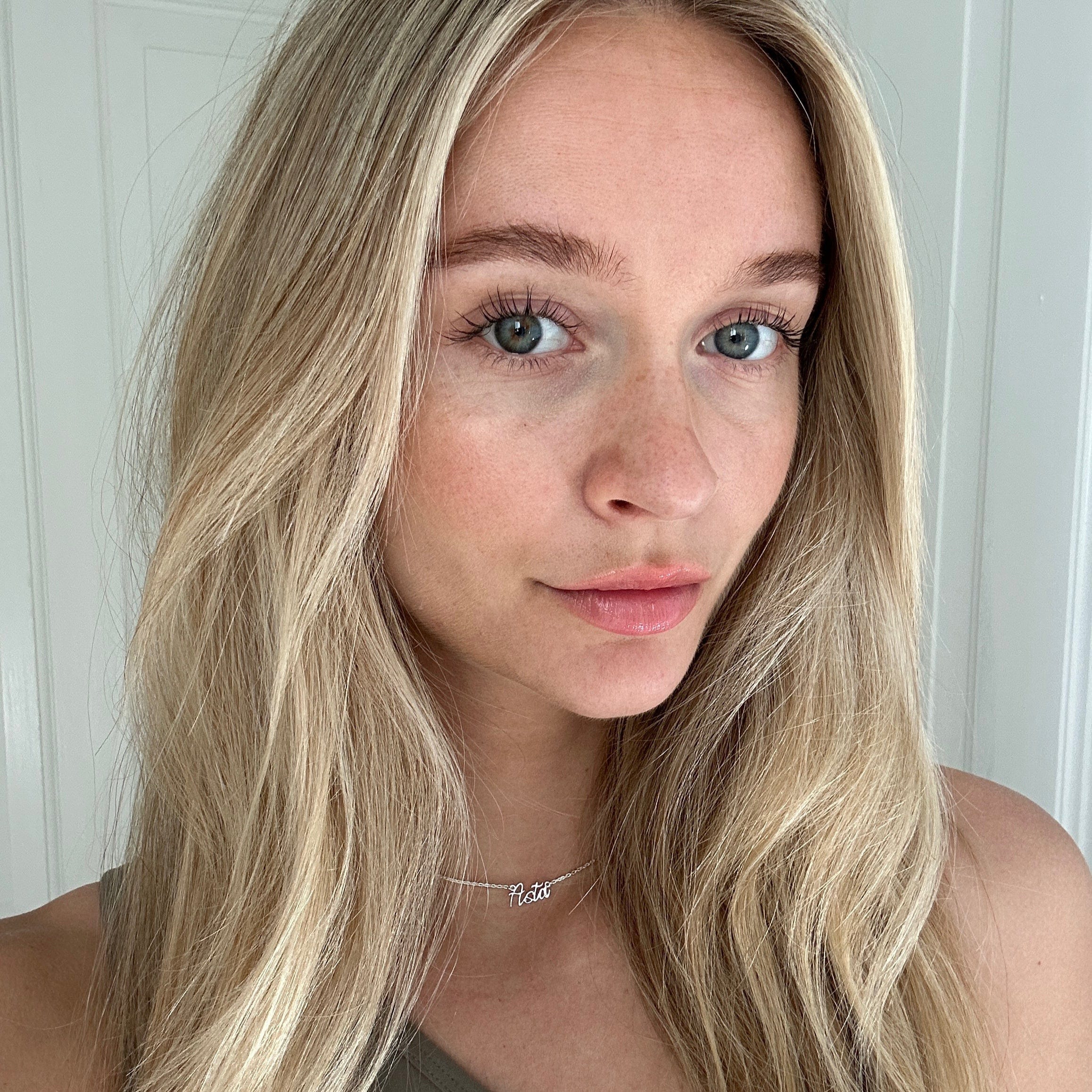 Studio Z Halskæder SOFIE NAVNEHALSKÆDE - FORGYLDT 7220-SOFIE